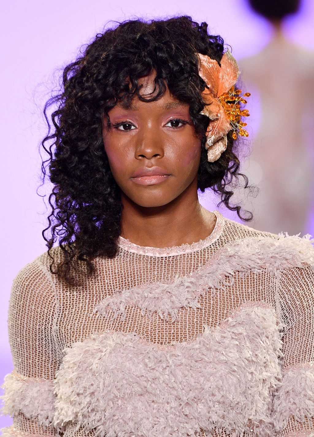 Velike kopče za kosu bit će veliki trend u 2020. godini - 4