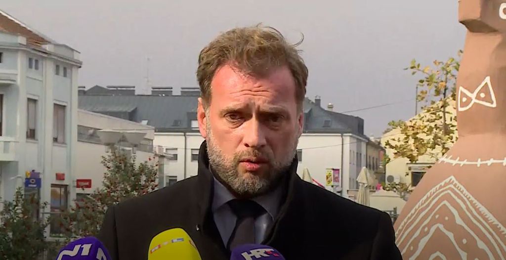 Predsjednik Zoran Milanović i ministar obrane Mario Banožić
