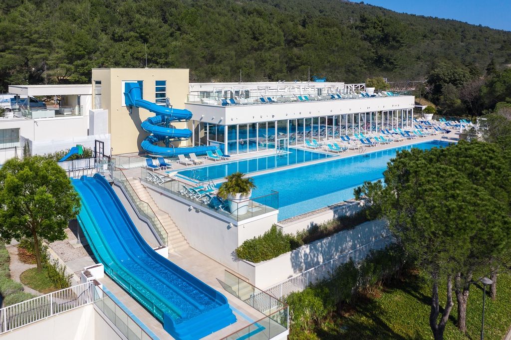 Girandella Maro Suites 5*, Valamarov hotel u Rapcu