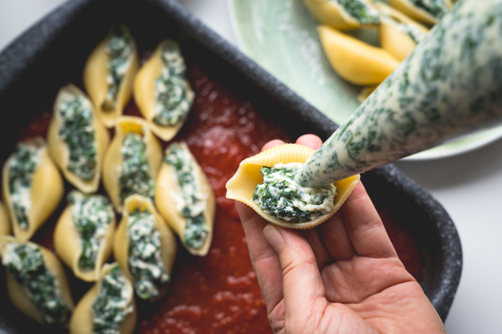 Talijanska večera: Zapečena tjestenina punjena ricottom i špinatom - 25