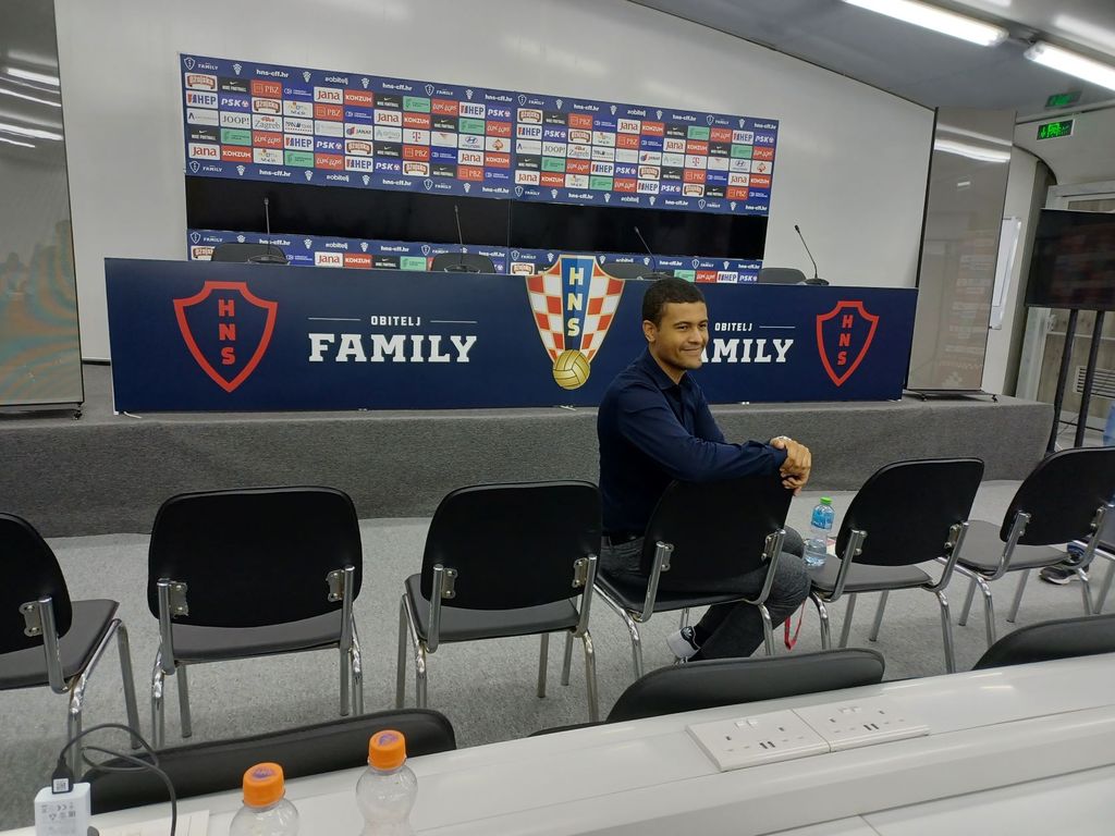 Daniel Zakrzewski, kanadski novinar