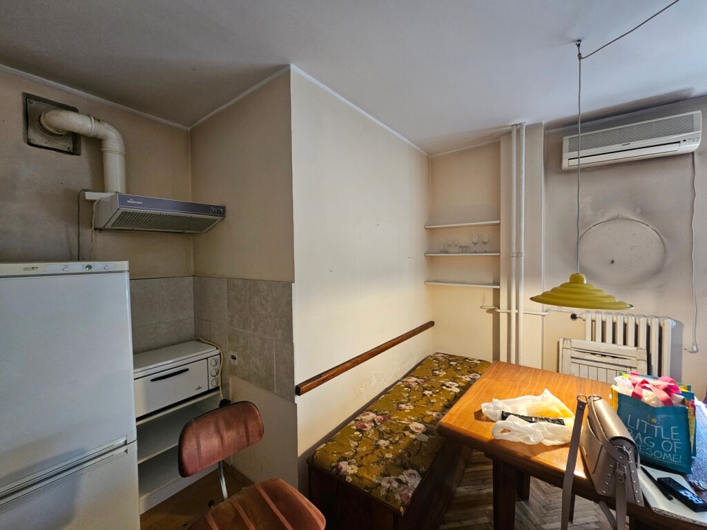 Stan od 27 kvadrata iz Beograda