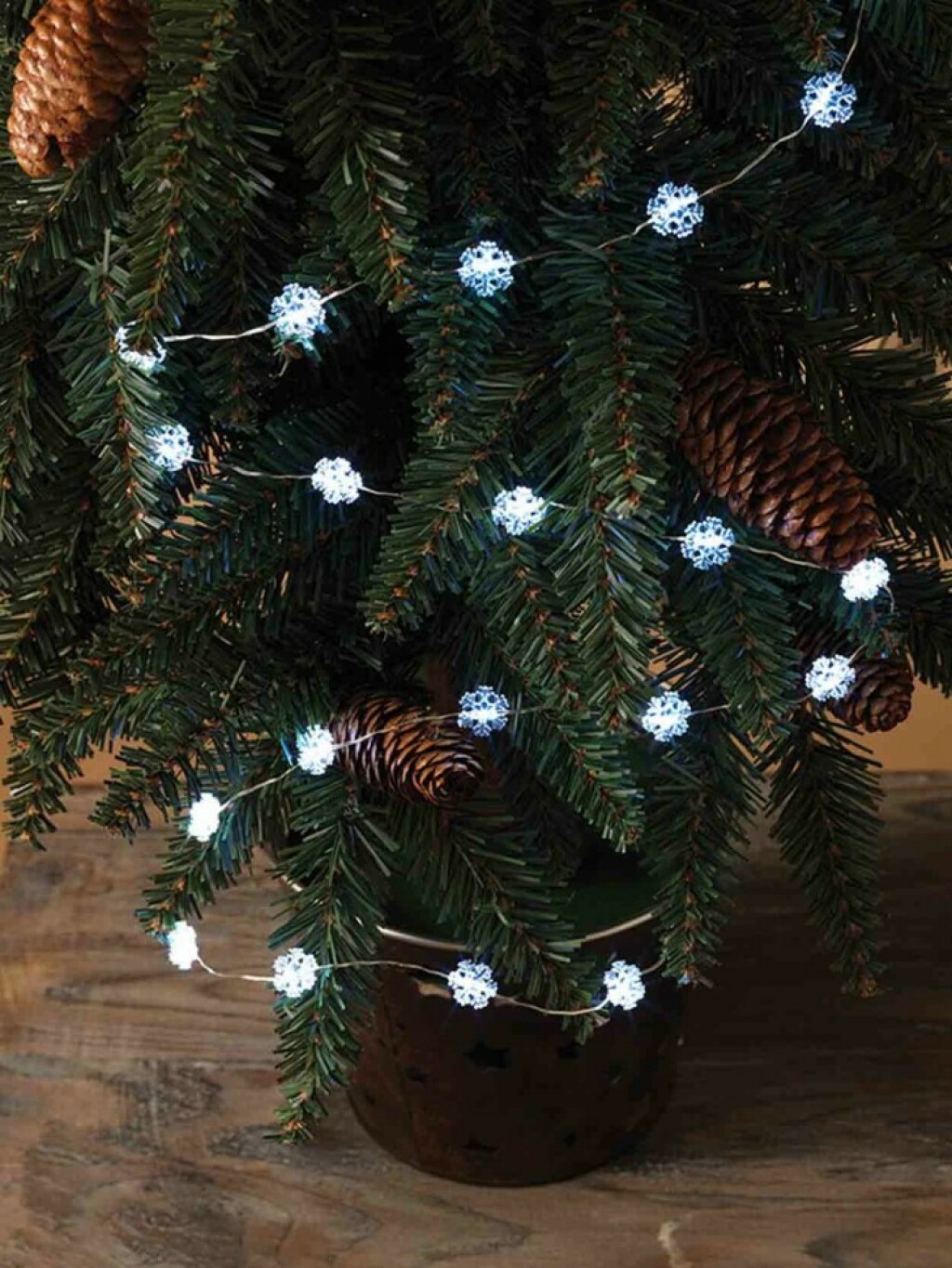 HOMEdeco, 13,90 eura