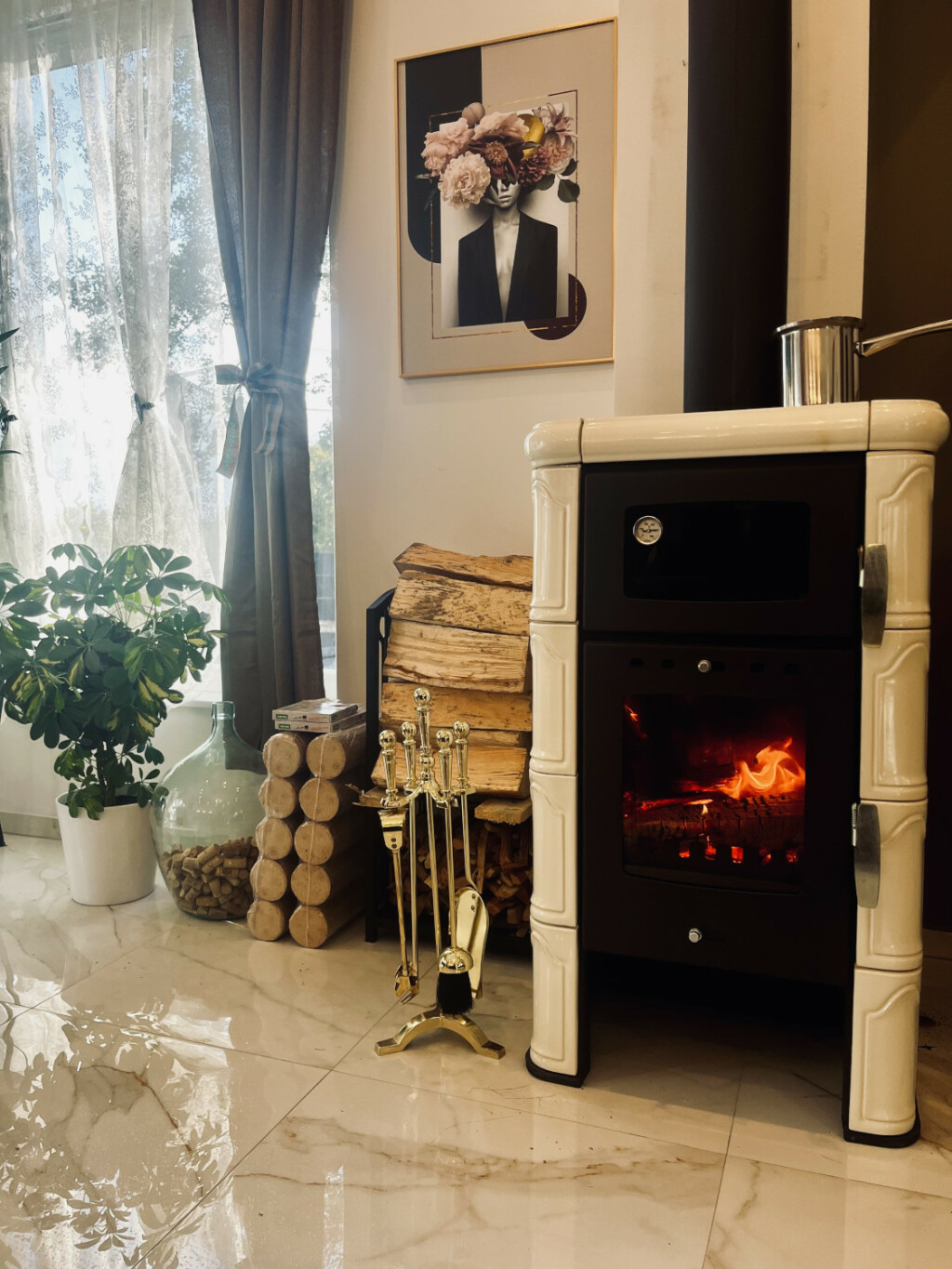 Raskošno uređena kuća u Zagvozdu odvjetnice Andree Cvitanović Vrzić