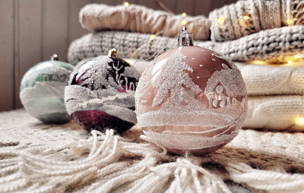 Ručno oslikane kuglice za bor koje izrađuje Mira Tribuson iz Križevaca - 7