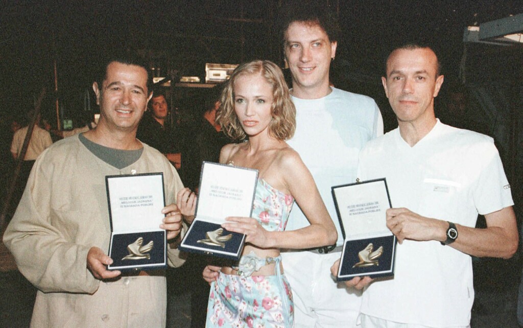 Grupa Magazin s pjevačicom Jelenom Rozgom