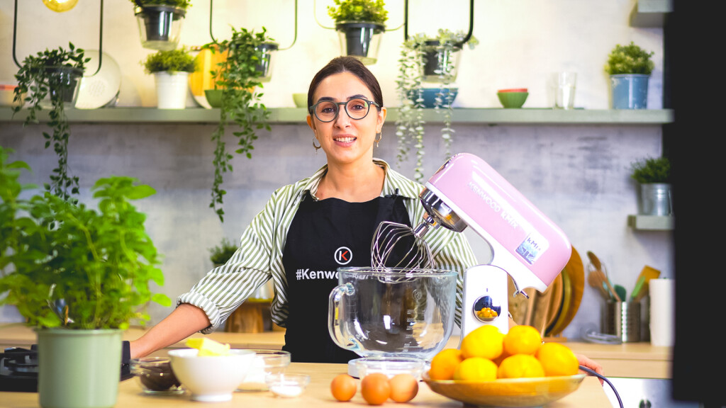 Ivana Soldo: Mekani biskvit s aromatičnom kremom, maceriranim mandarinama i creme anglaise - 2