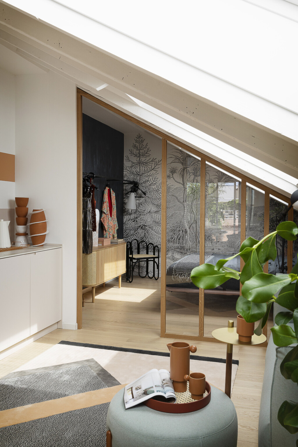 Stan u potkrovlju koji osvaja svojim zgodnim uređenjem - 4