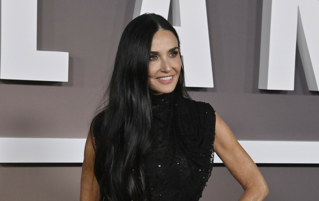 Demi Moore na premijeri serije 'Landman' u Los Angelesu - 8