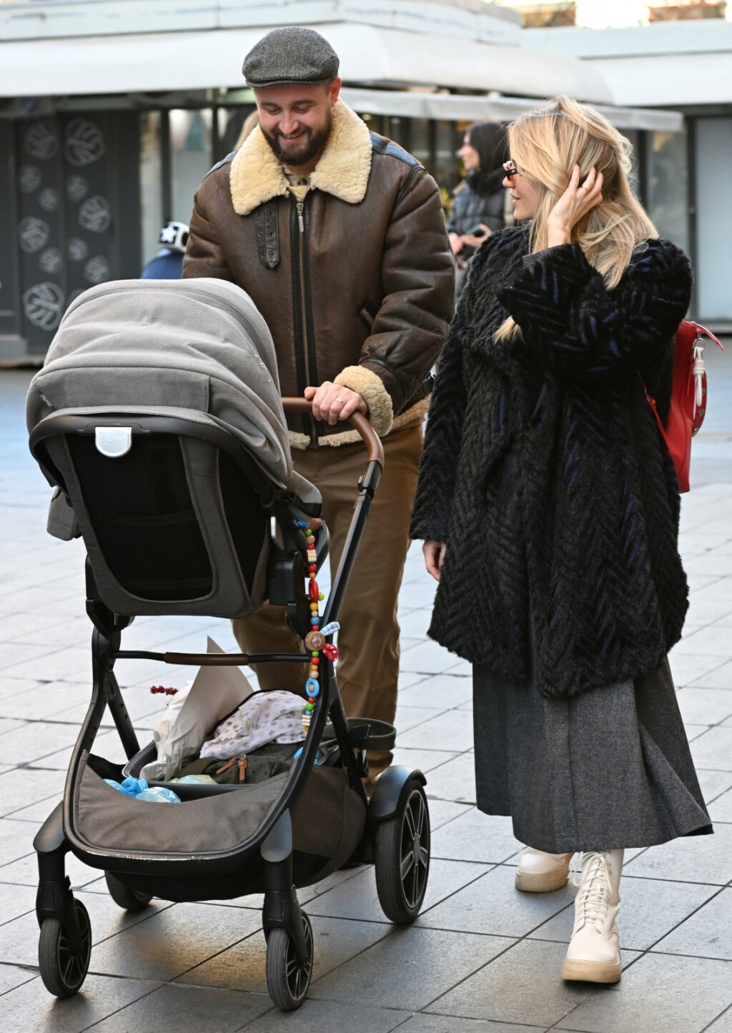 Miriam i Matija Cvek s kćerkicom Lotom na zagrebačkoj špici - 4