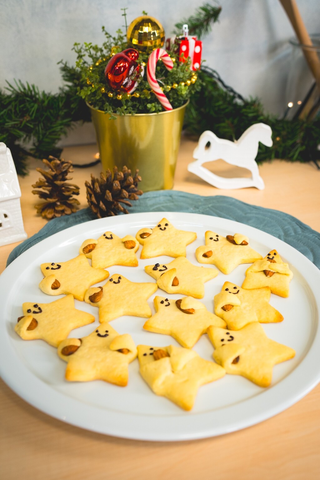 Zvjezdice s bademima