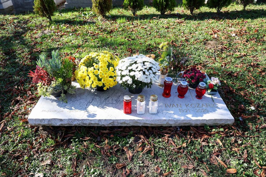 Grob Ivana Kožarića