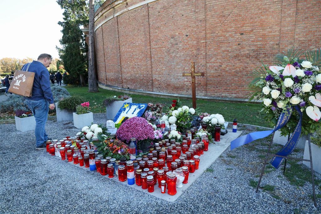 Grob Milana Bandića