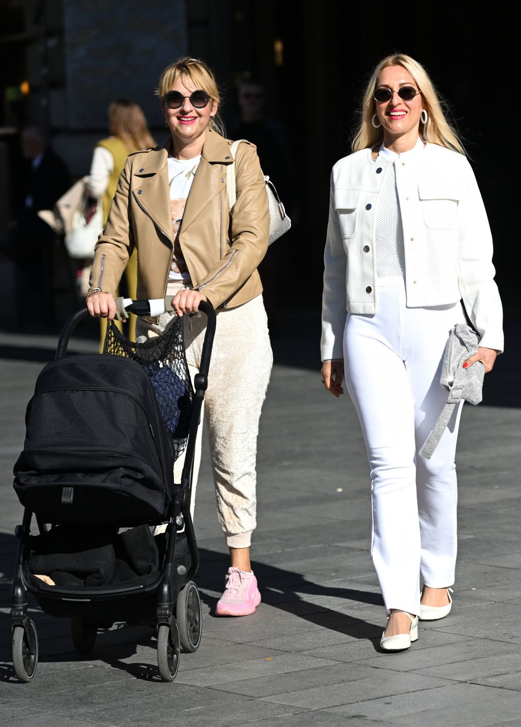 Dragana i Miroslava Jaramaz