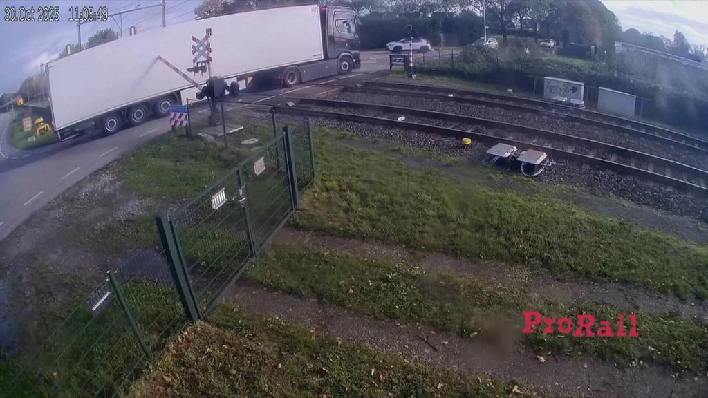Sudar vlaka i tegljača u Nizozemskoj - 2
