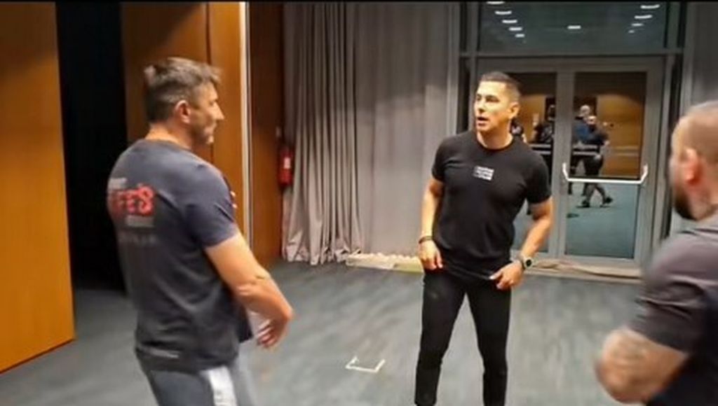 Outer Banks, Mario Valentić