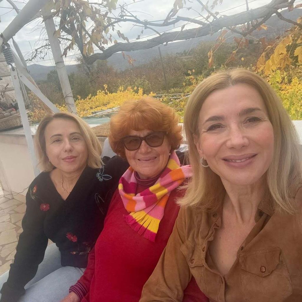 Ecija Ojdanić i mama