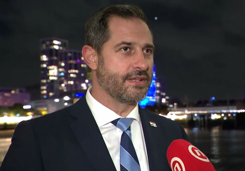 Tonči Glavina, ministar turizma