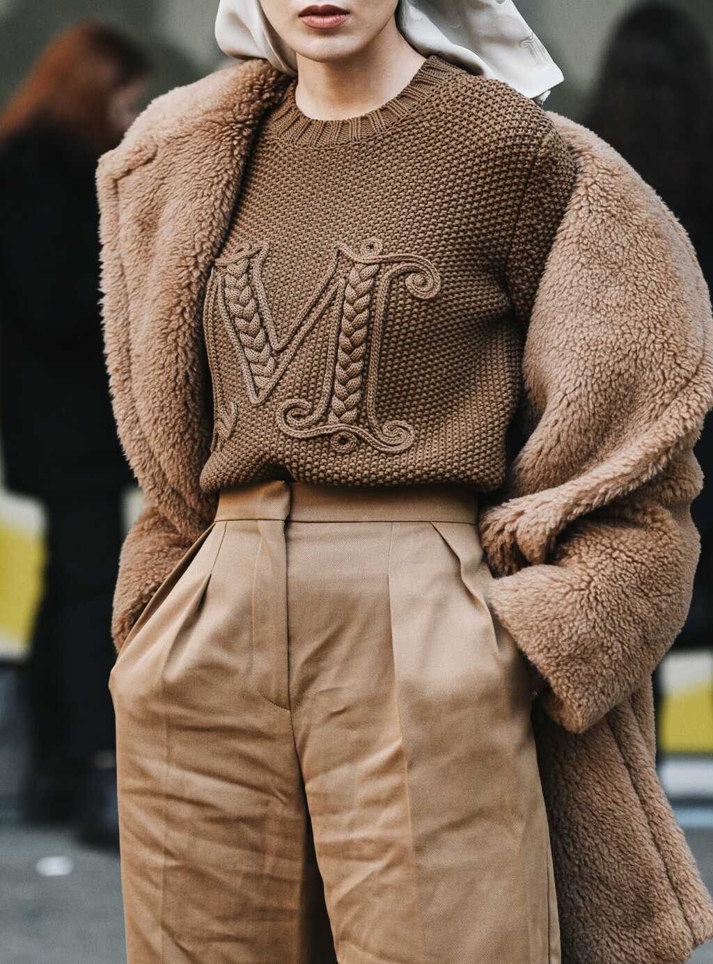 Puloveri dominiraju u zimskim odjevnim kombinacijama