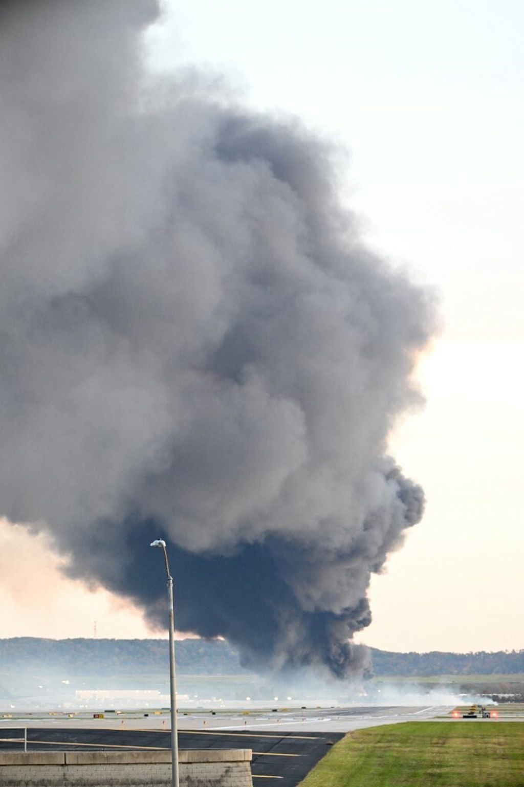 Požar nakon pada zrakoplova