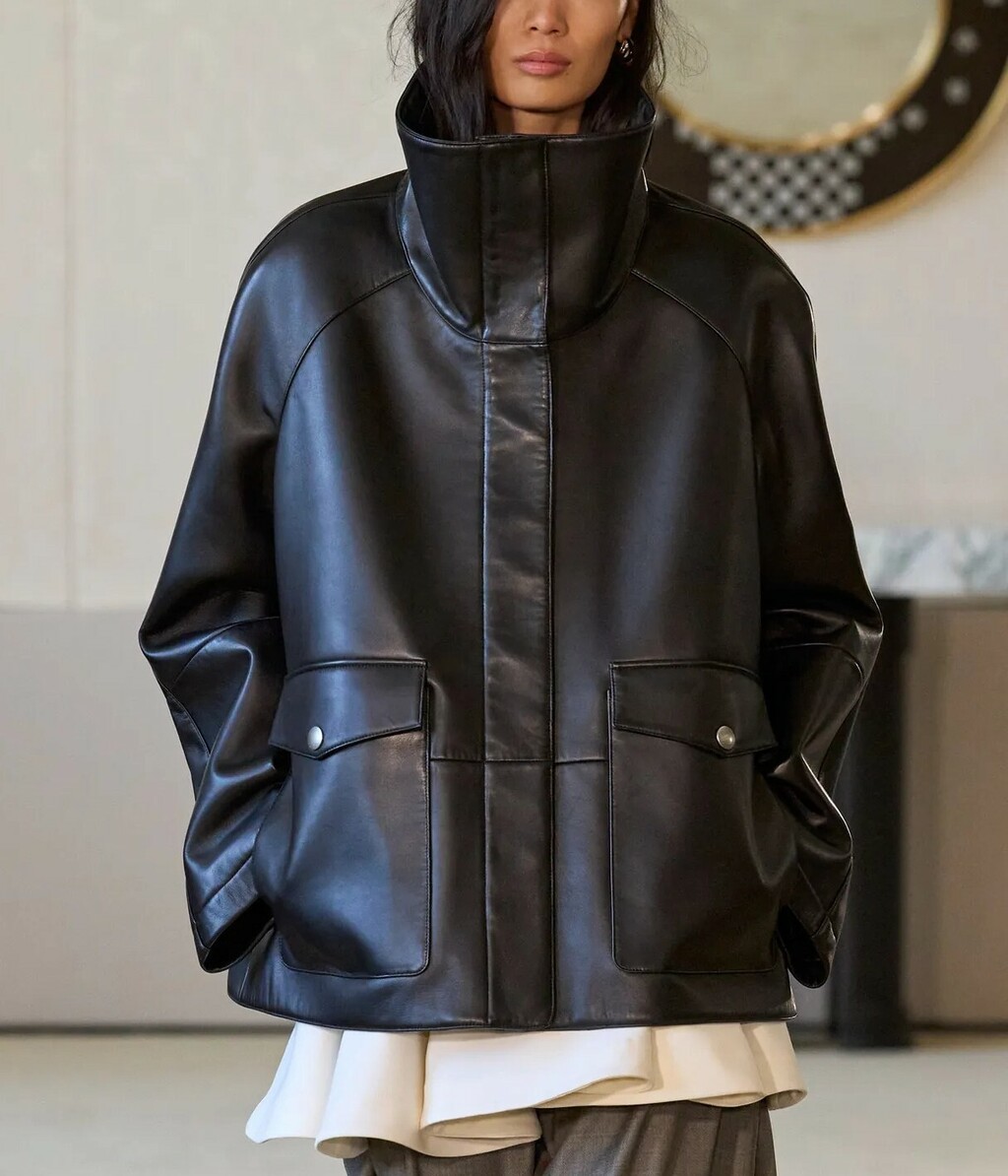 Jakne s povišen ovratnikom su jedan od trendova koji će obilježiti ovu sezonu