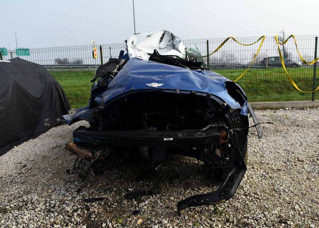 Osobni automobil u kojem su stradali mladići - 6