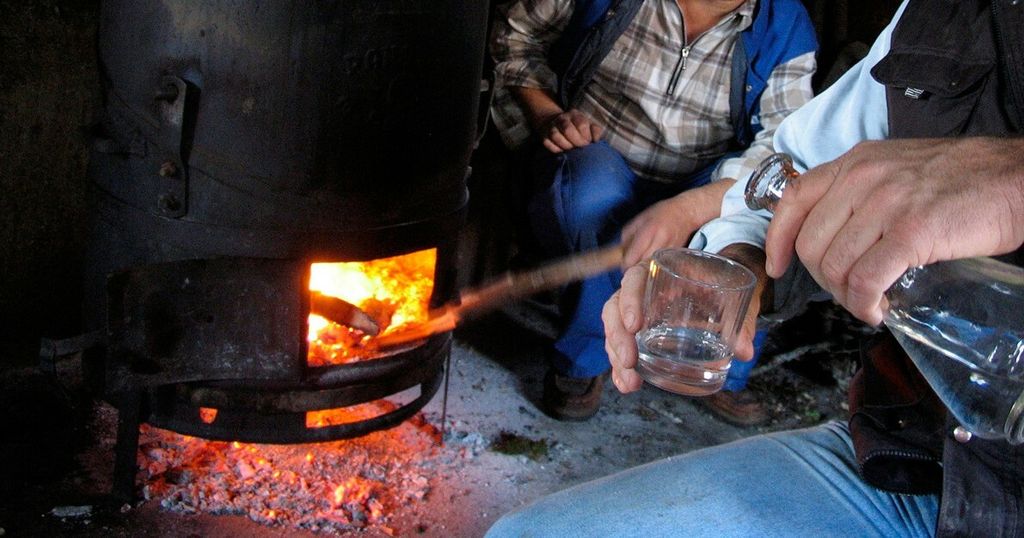 Pečenje rakije, ilustracija