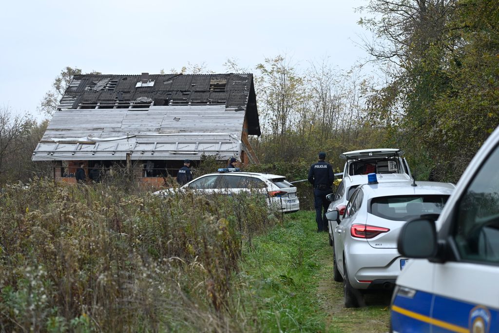 Policija na terenu nakon ubojstva - 7