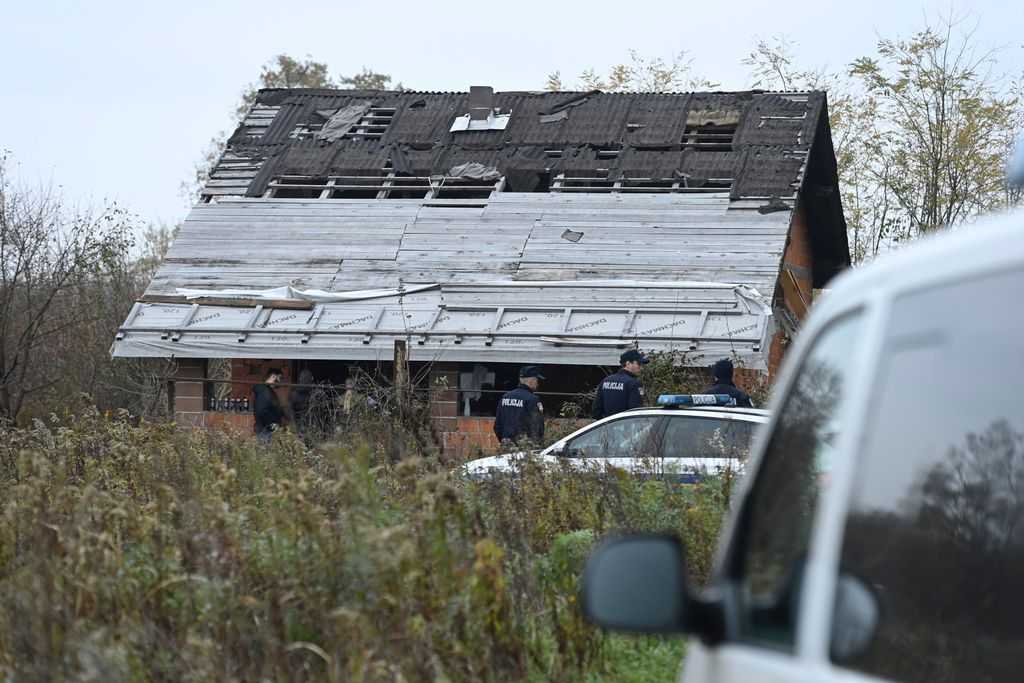 Policija na terenu nakon ubojstva - 2