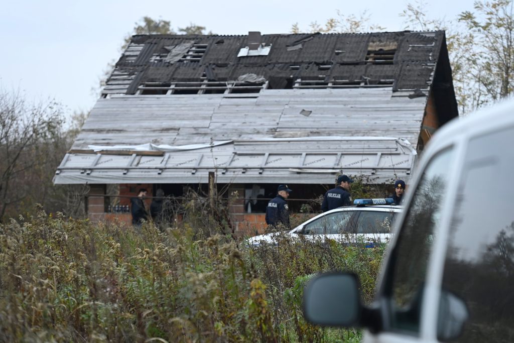 Policija na terenu nakon ubojstva - 2