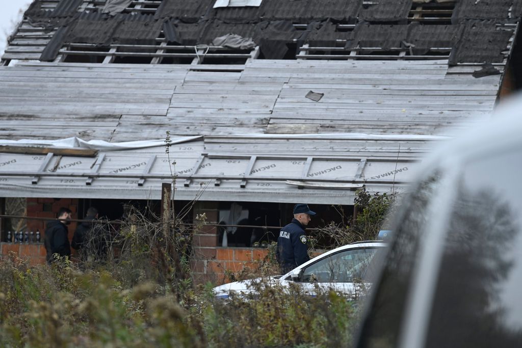Policija na terenu nakon ubojstva - 2