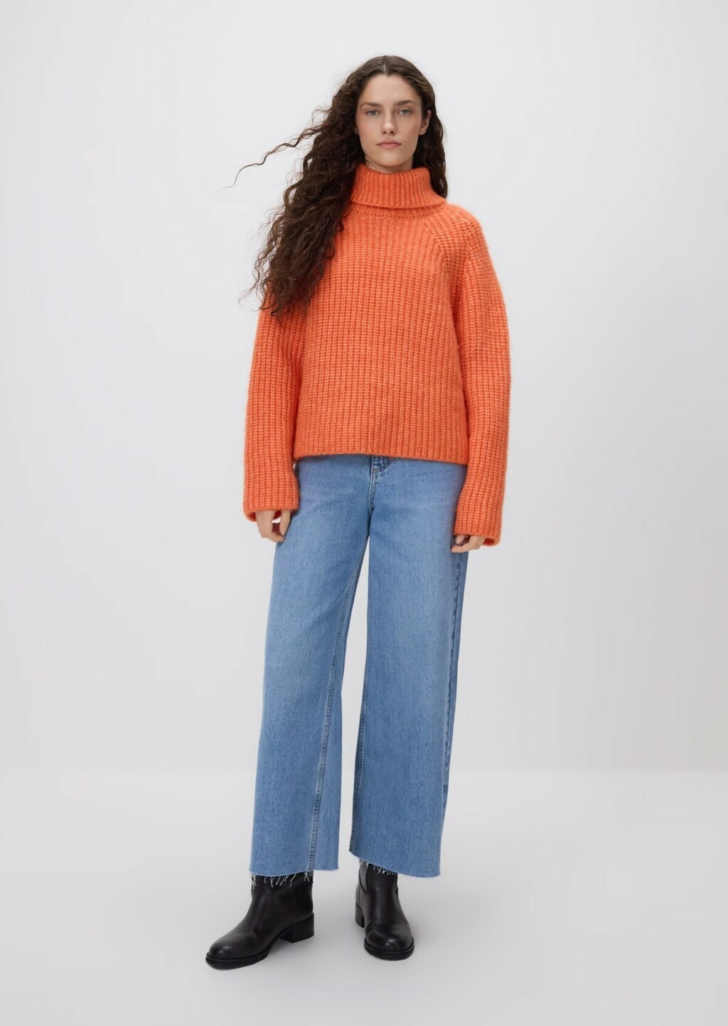 Reserved, 35,99 eura