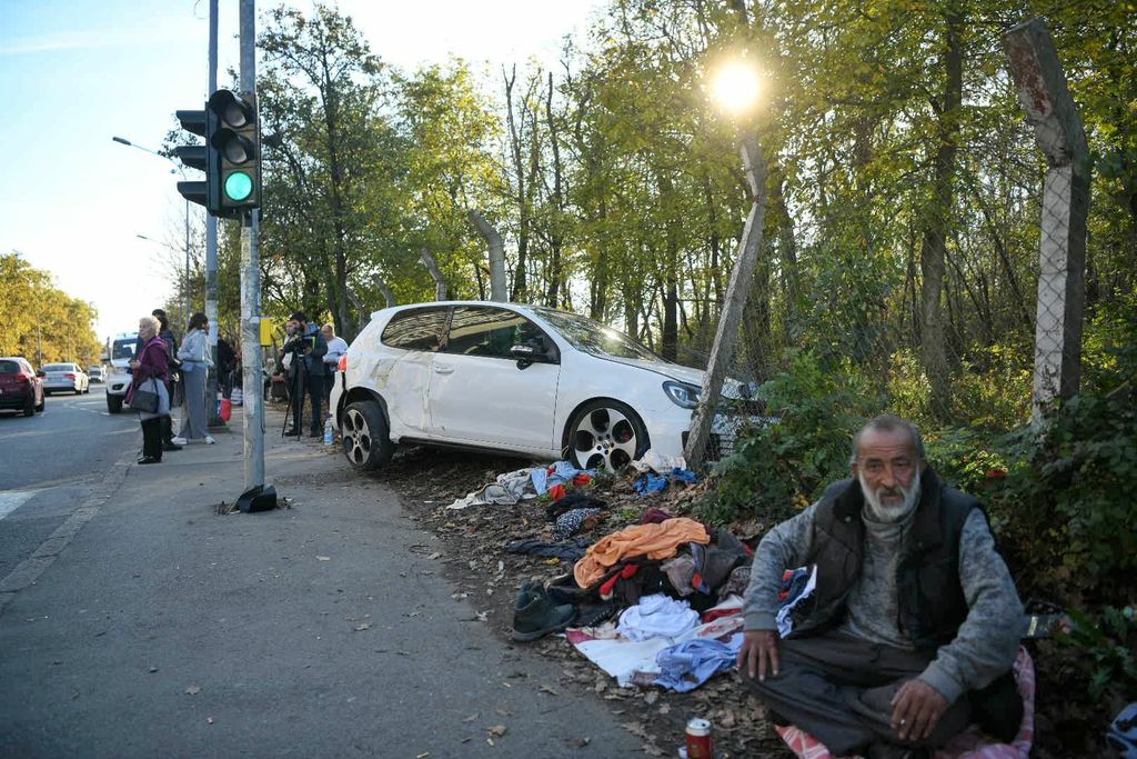 Automobil uletio među ljude u Beogradu - 1