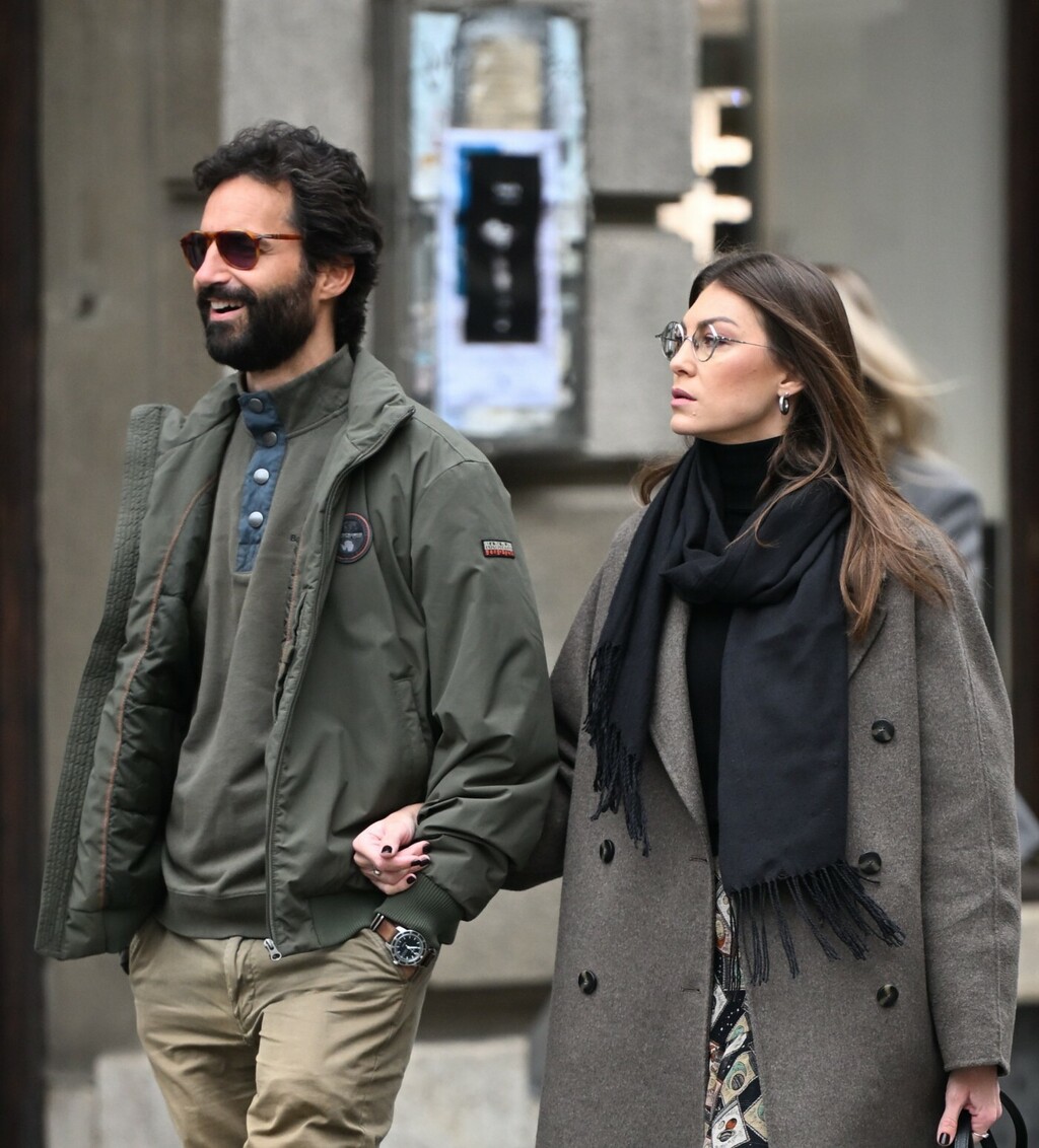 Skladan par sa zagrebačke špice