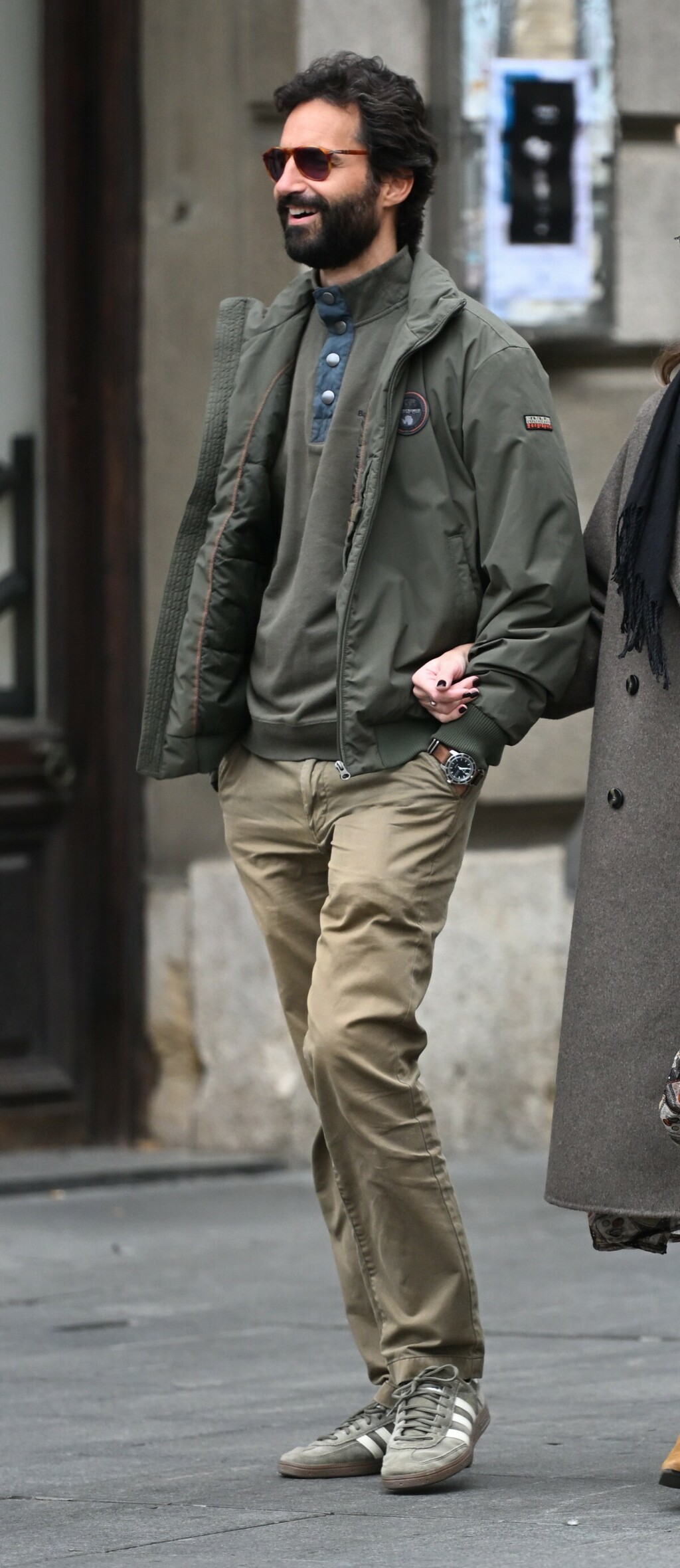 Ona: Klasična elegancija uz trendy detalje