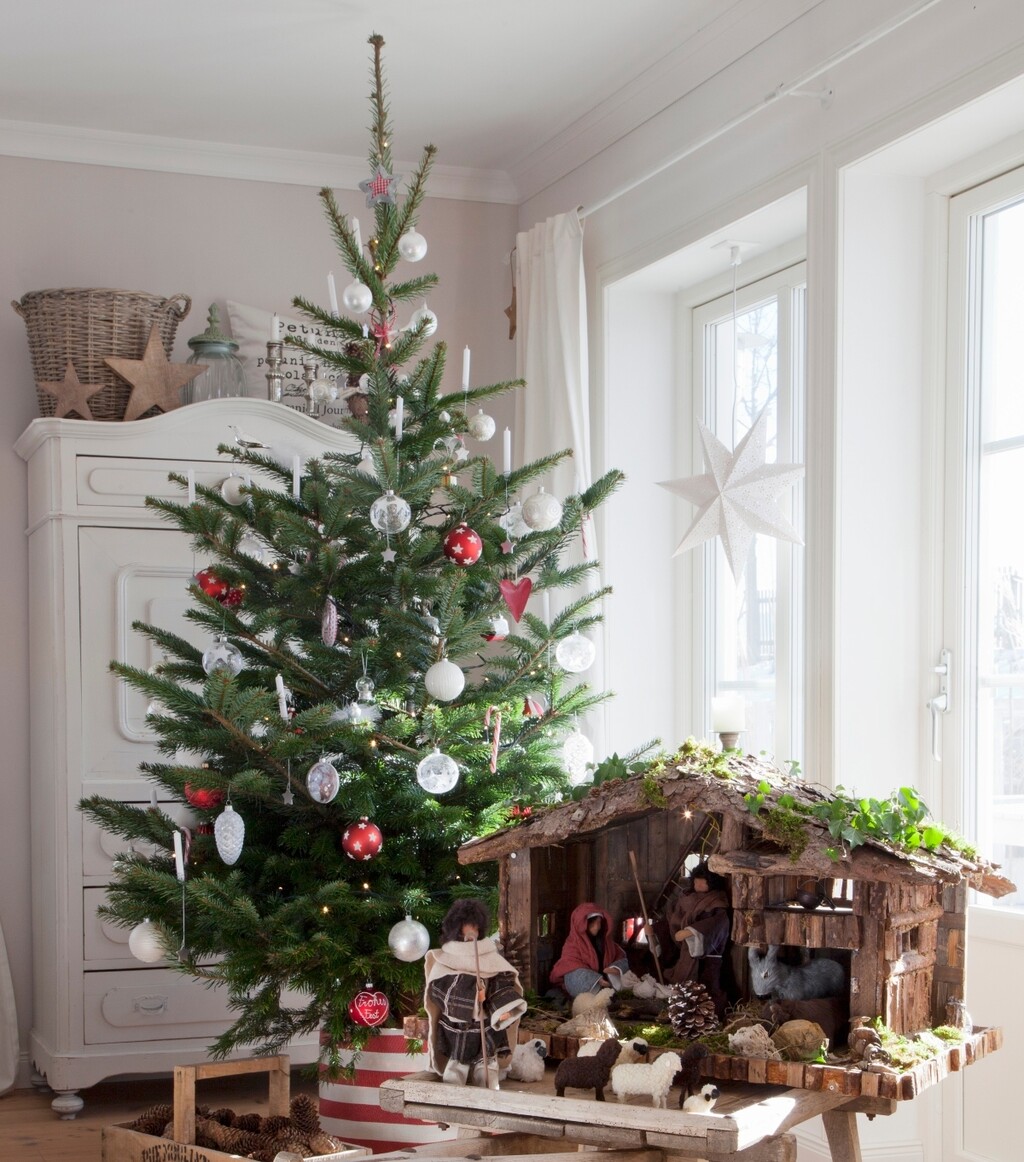 Jednostavniji i topliji ukrasi koji podsjećaju na Božić iz djetinjstva također su veliki trend