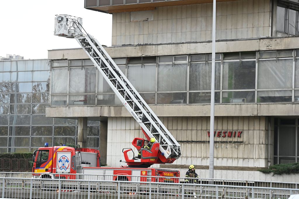 Požar u Vjesnikovu neboderu još nije ugašen - 3
