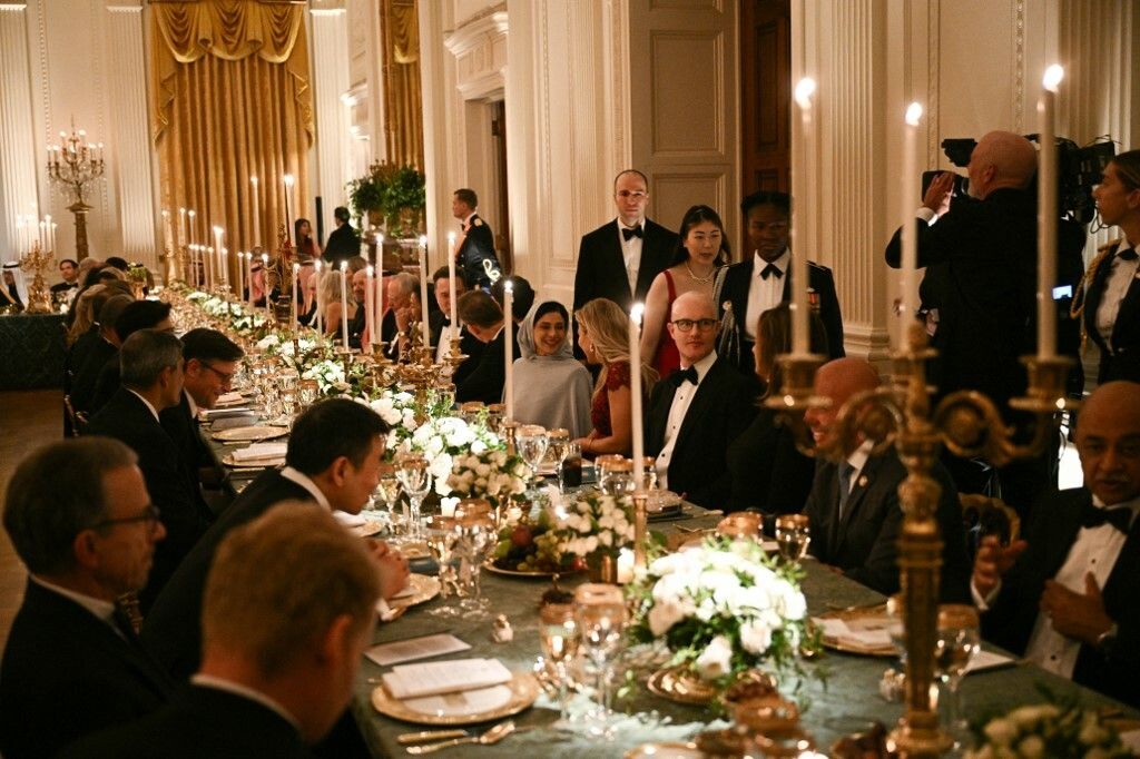 Večera u Bijeloj kući - 1