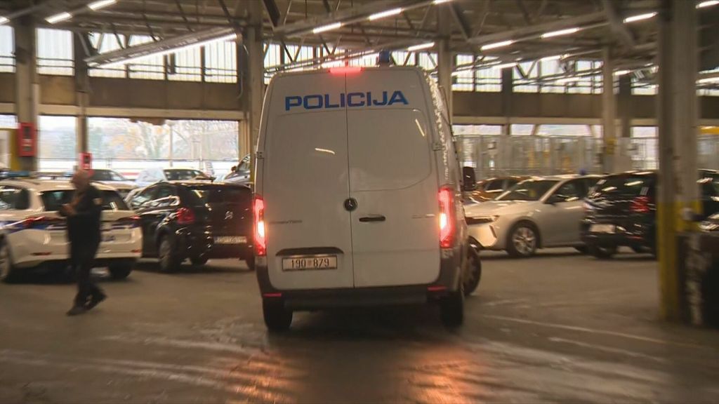 Privođenje uhićenih povezanih sa slučajem bolnice u Jankomiru - 1