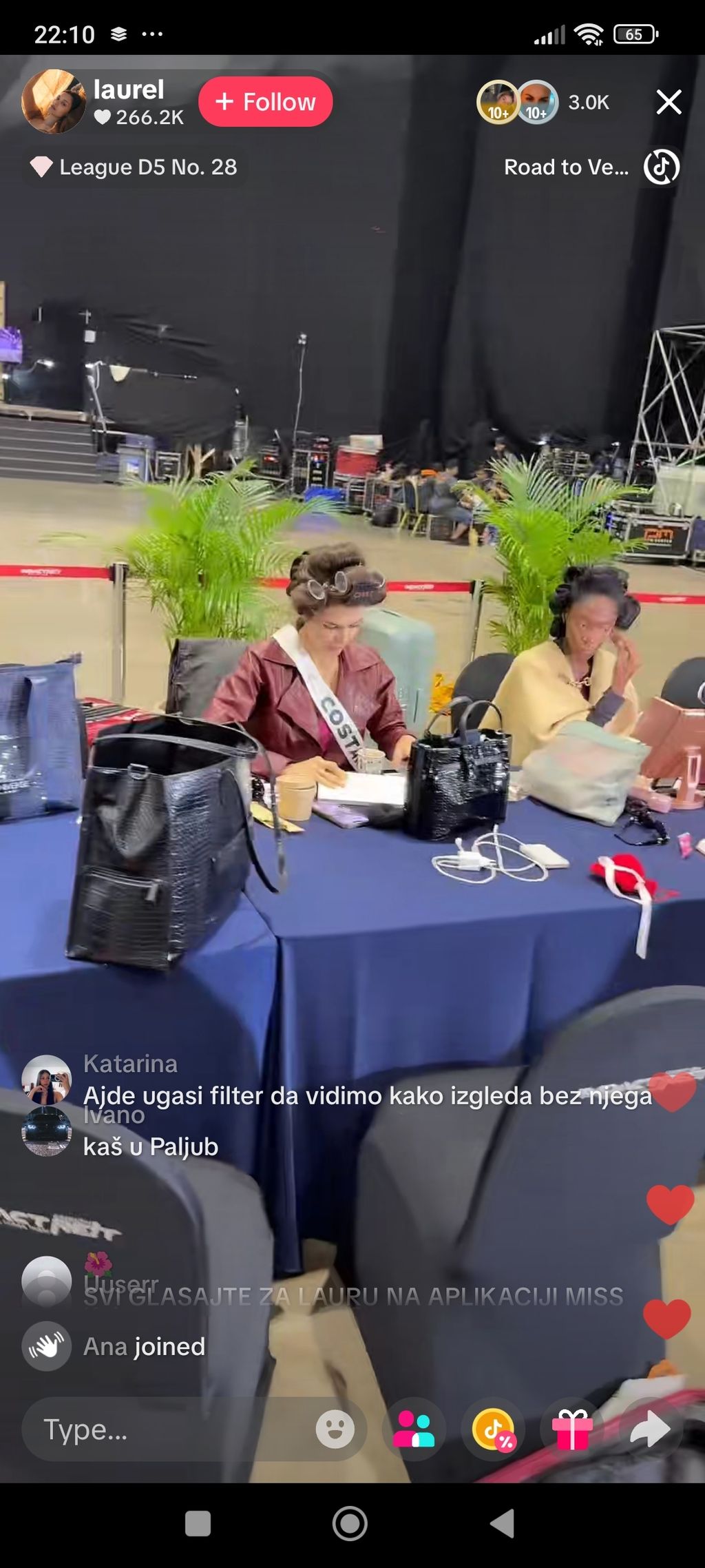 Laura Gnjatović - 1