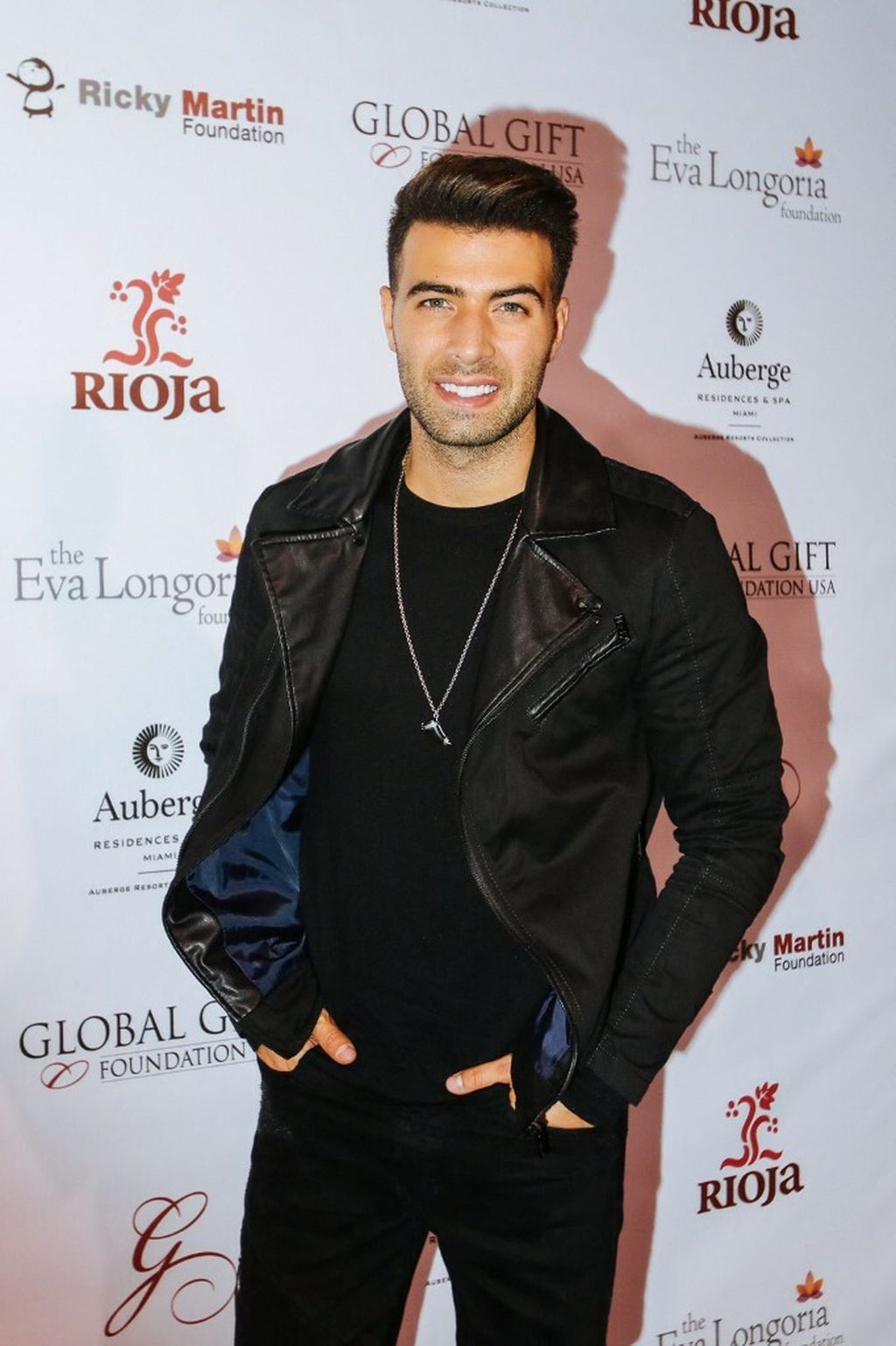 Jencarlos Canela - 4