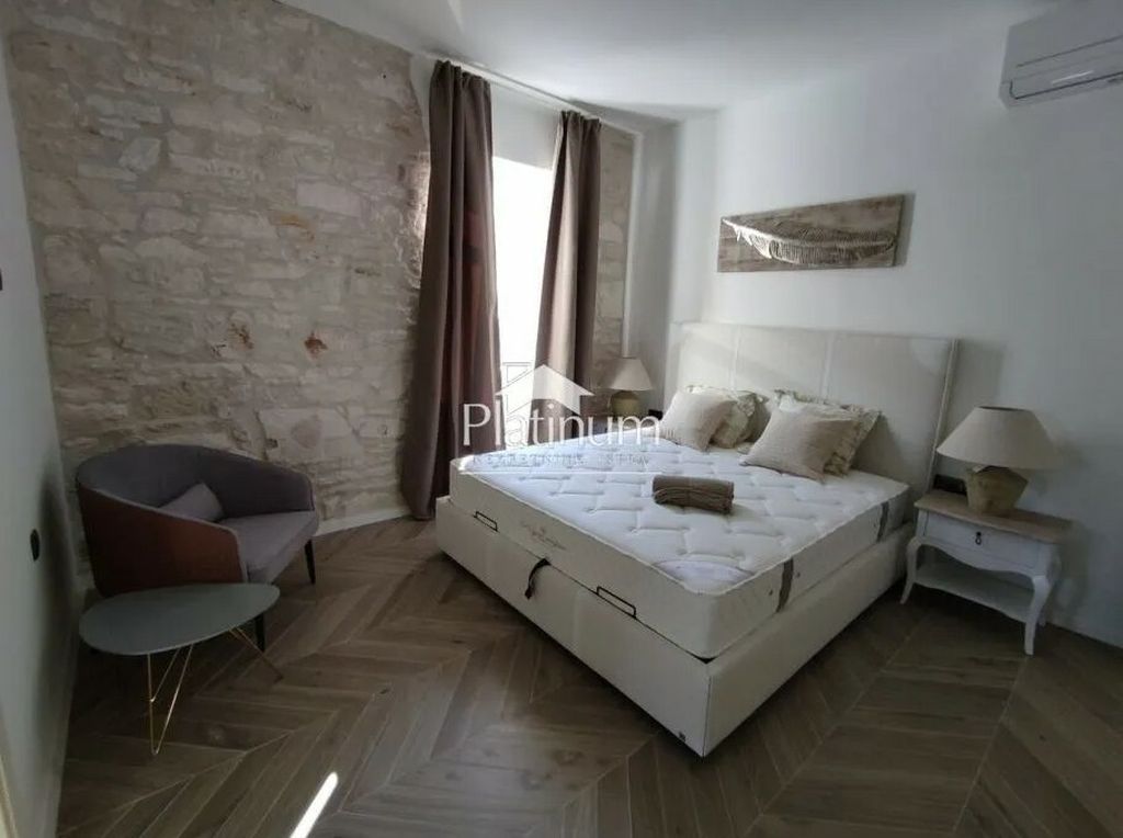 Austrougarska vila u Puli - 5