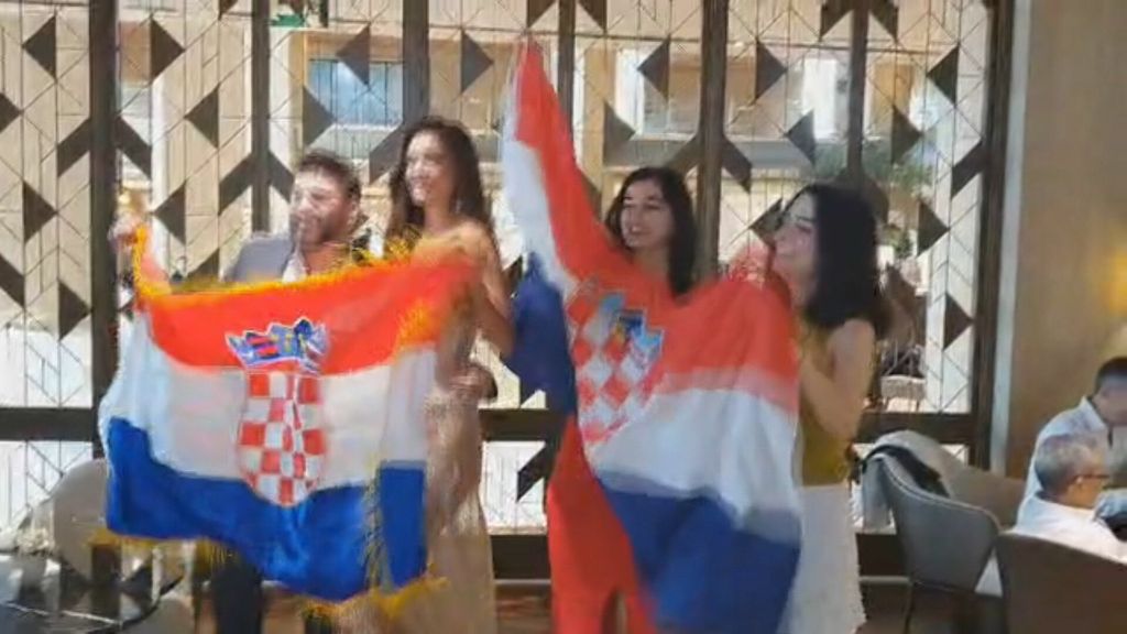 Laura Gnjatović - 5