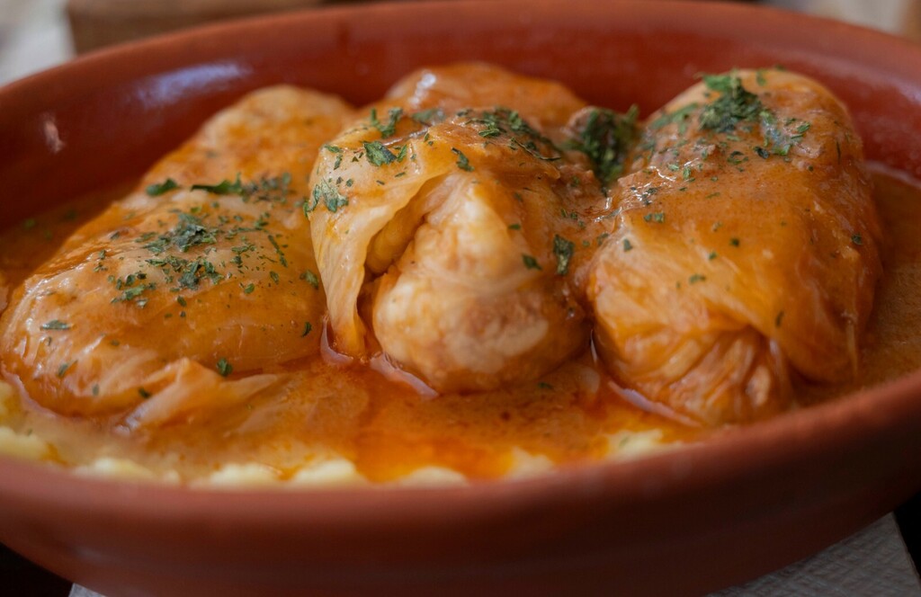 Sarma je mnogima omiljeno zimsko jelo