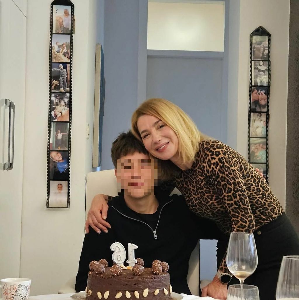 Ecija Ojdanić sa sinom