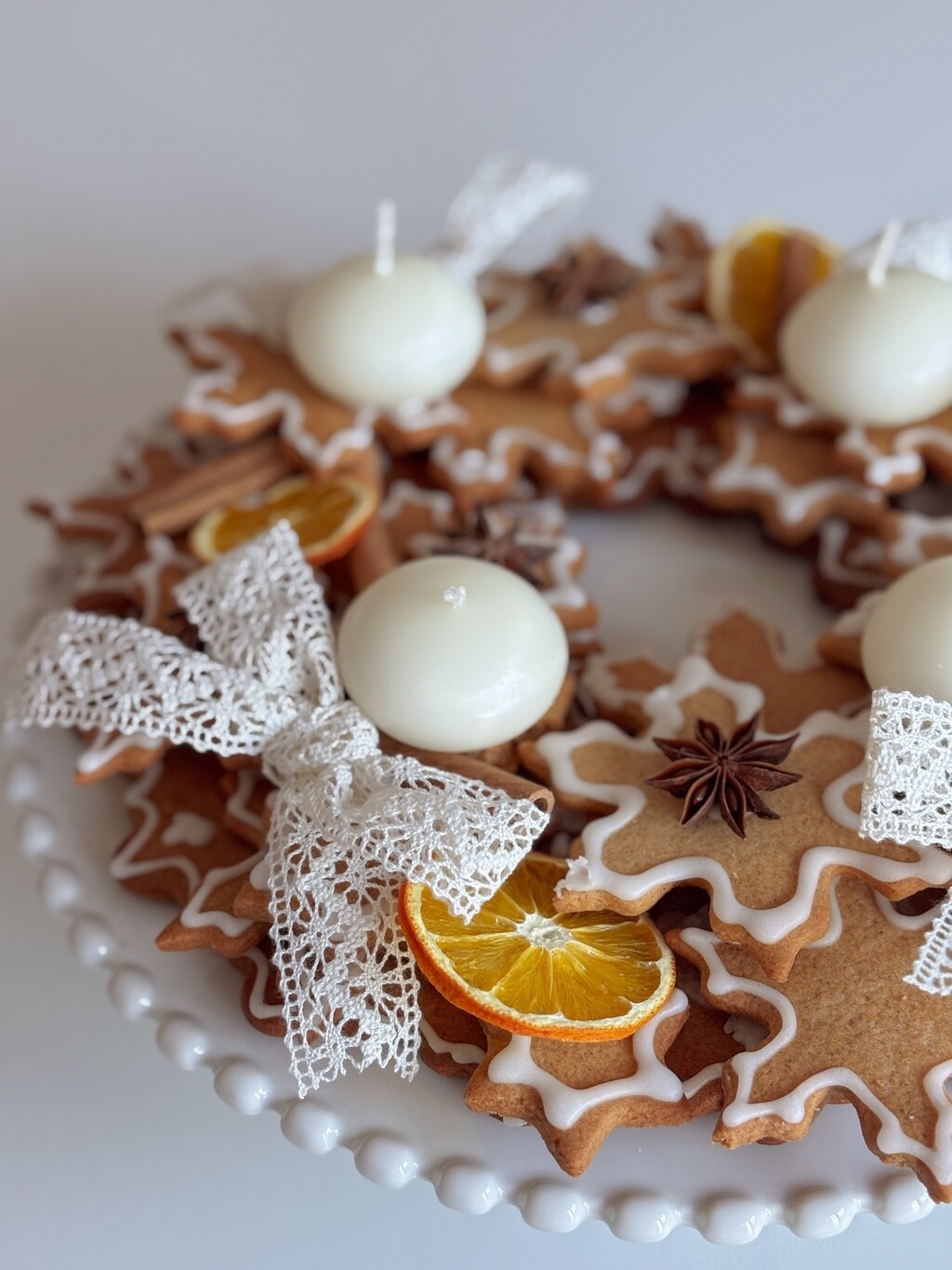 Adventski vijenac od medenjaka