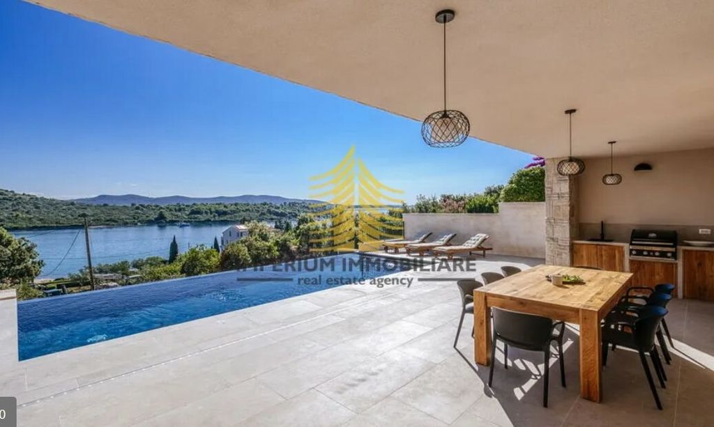 Kuća koja spaja mediteranski duh i suvremenu udobnost - 1