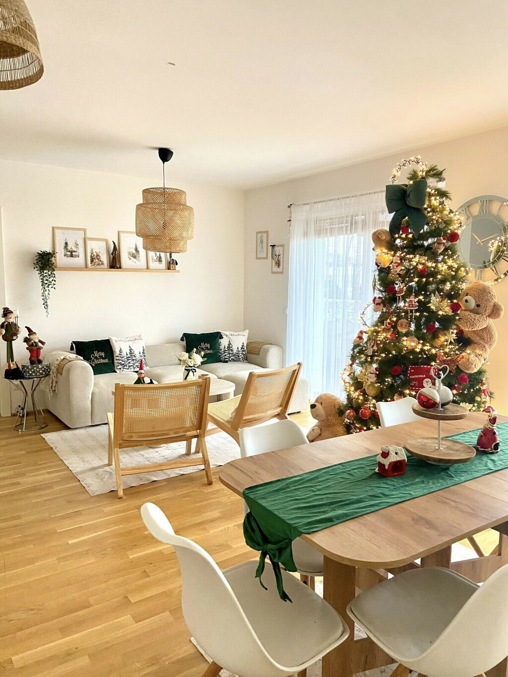 Božićno uređenje stana Monike Avdiji - 8