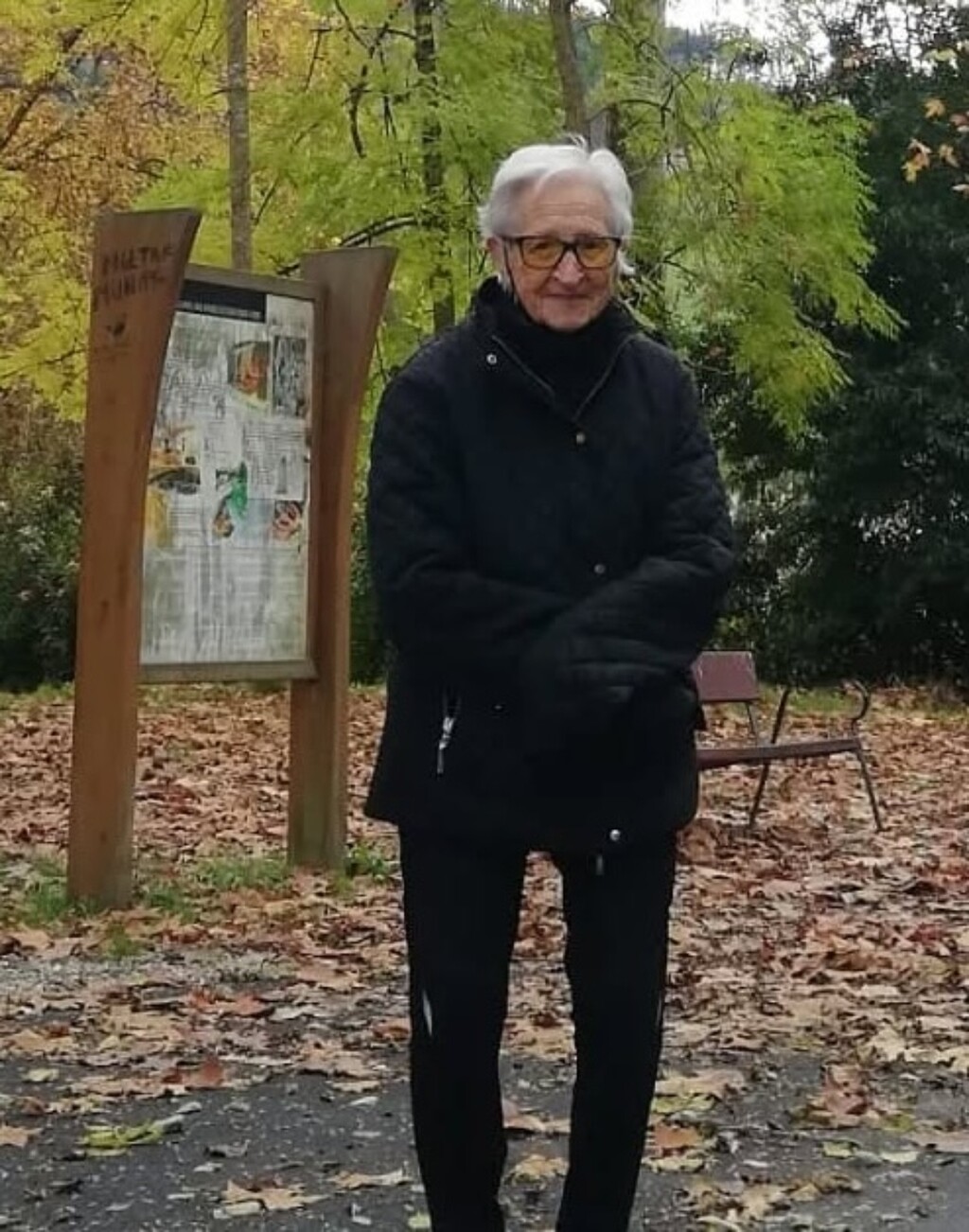 Iñaxi je rođena 1924. u obitelji s pet sestara, a roditelje je izgubila s osam godina