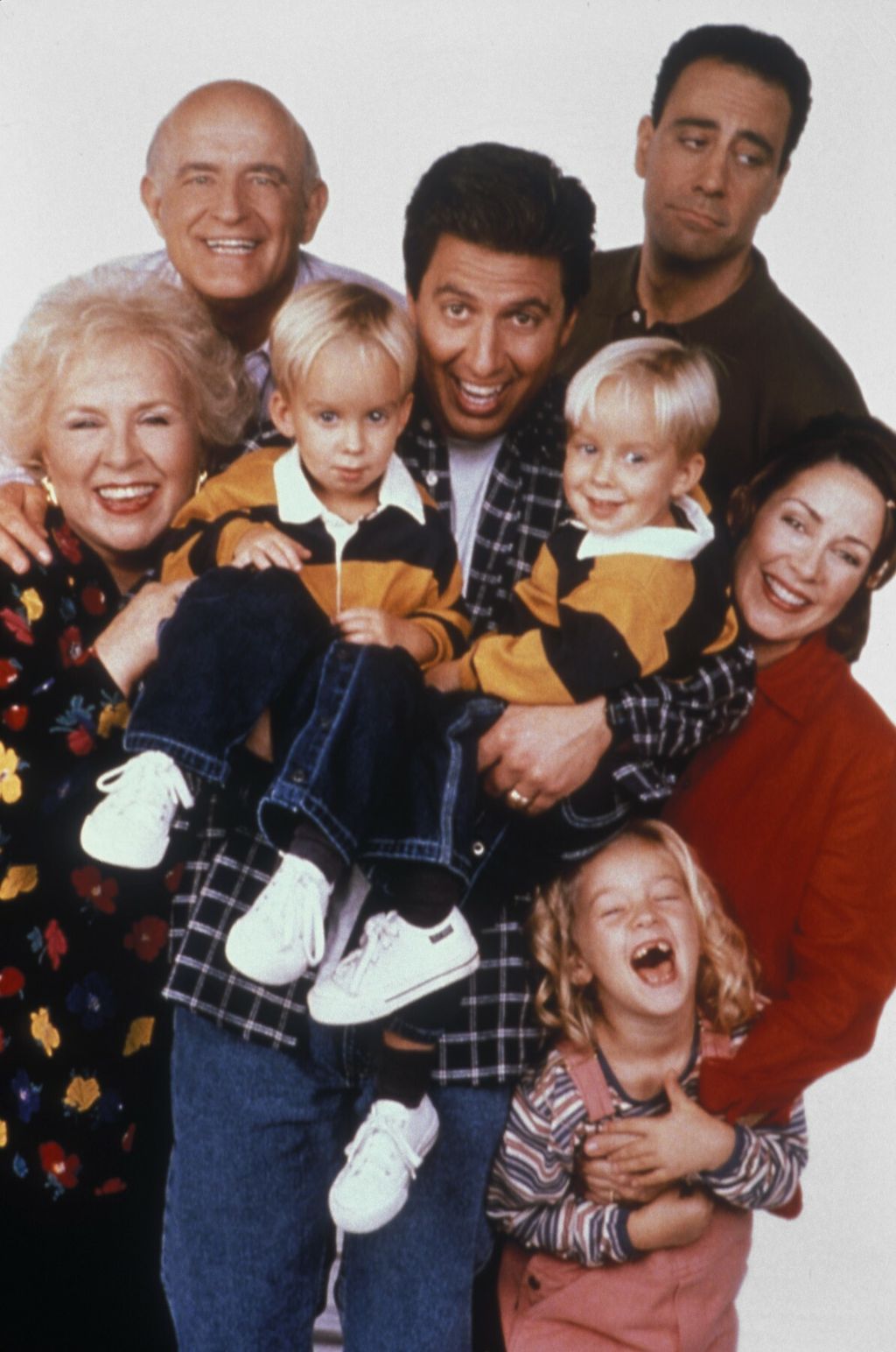 Serija ''Svi vole Raymonda''